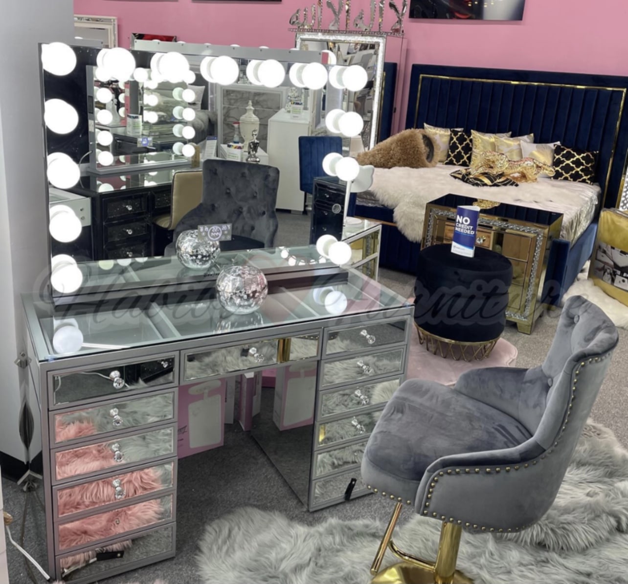 Coiffeuse 13 tiroirs 130x54,5x80 cm – Rangement et style pratique