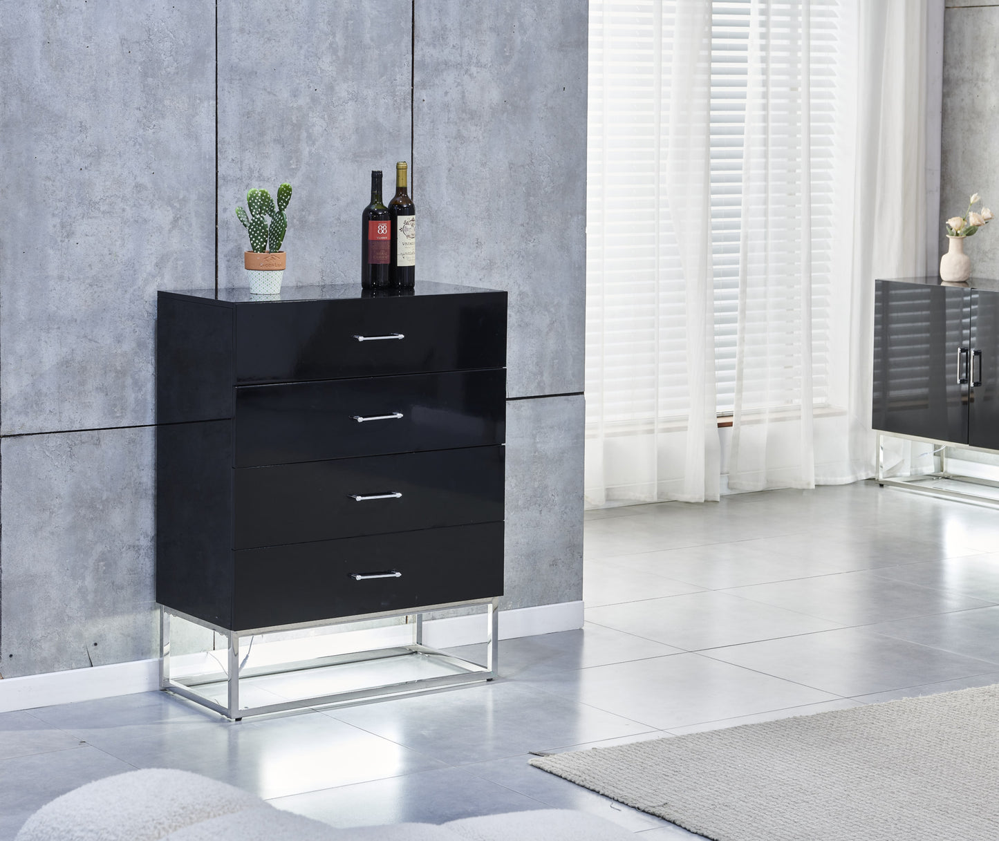 Commode Alya laquée avec détails chrome – Design moderne et élégant