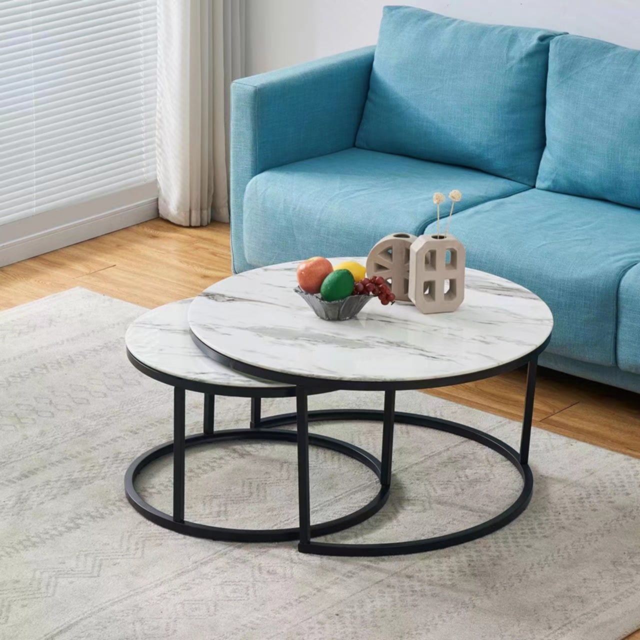 Table Basse Gigogne – Métal Noir & Plateau Verre Marbre Blanc