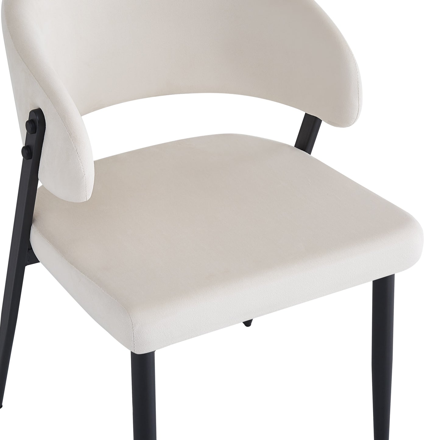 Chaise Lamia en Velours Beige avec Pieds en Métal Noir – Élégance et Confort