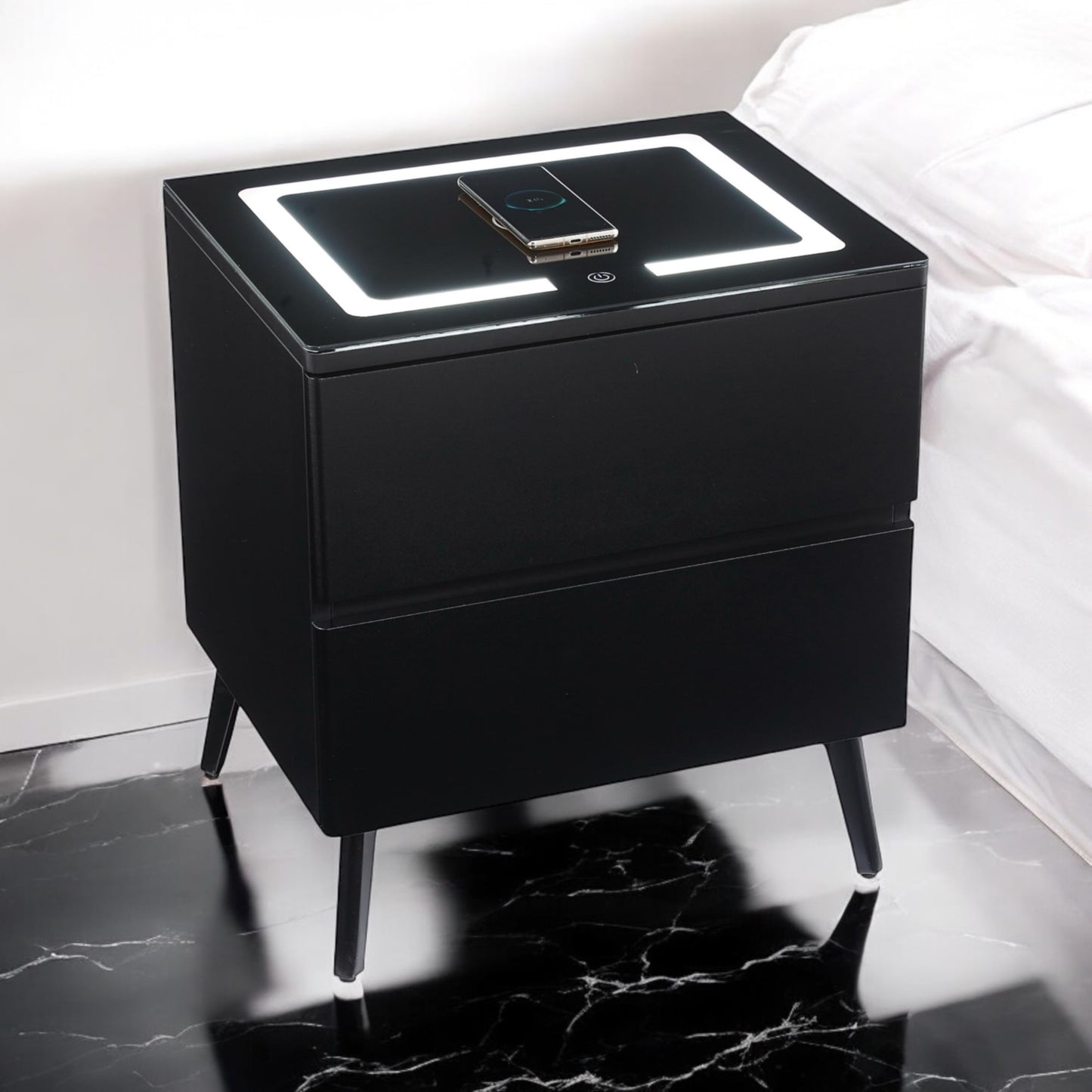 Chevet Lyda Bois Mat avec LED et Chargeur Induction pied noir