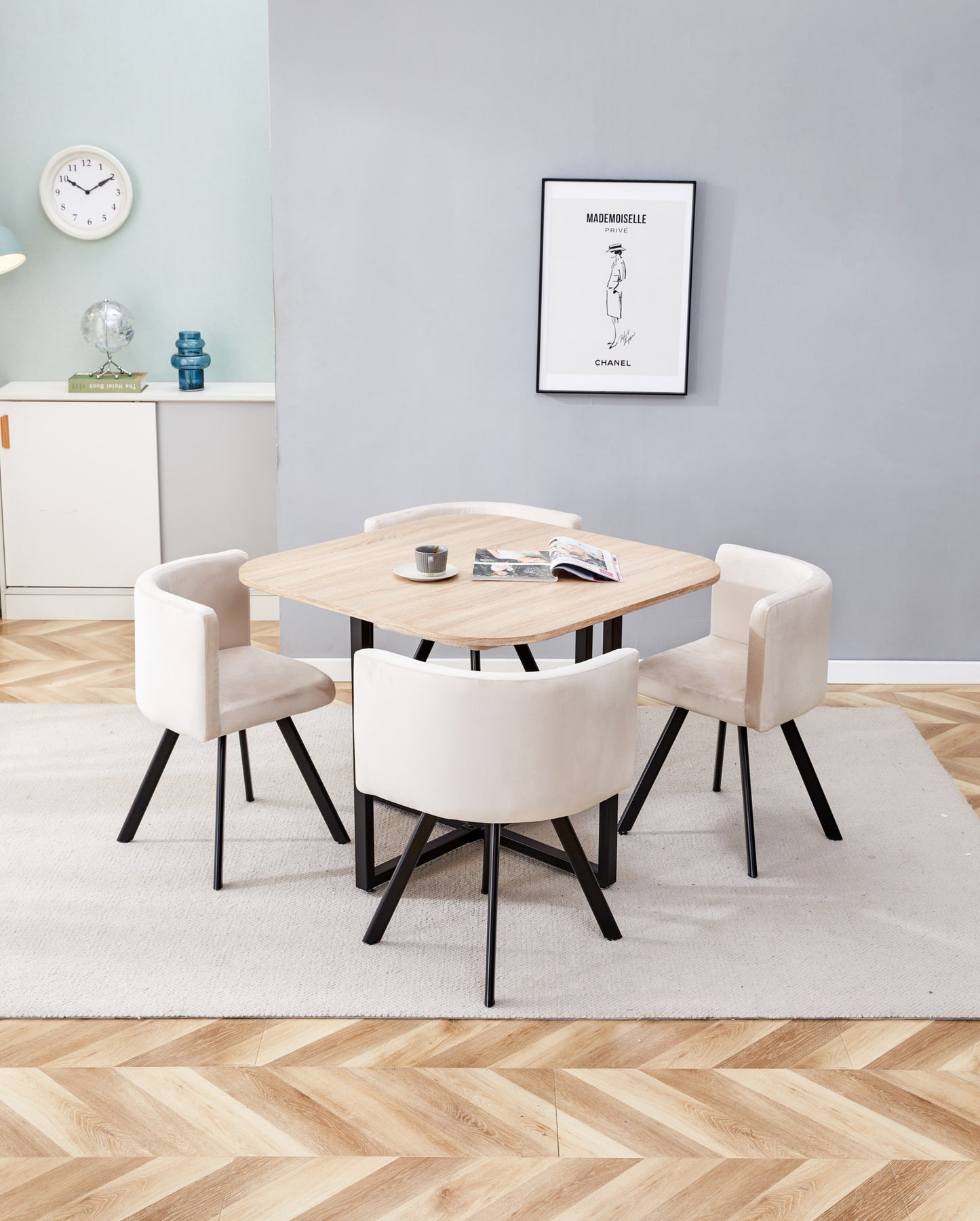 Table repas Vendôme avec plateau en bois + 4 chaises en velours beige