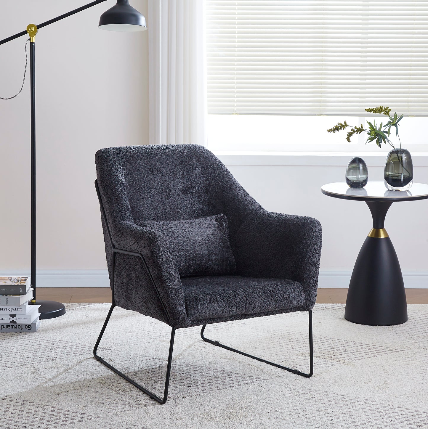 Fauteuil Baska en laine anthracite – Confort et élégance moderne