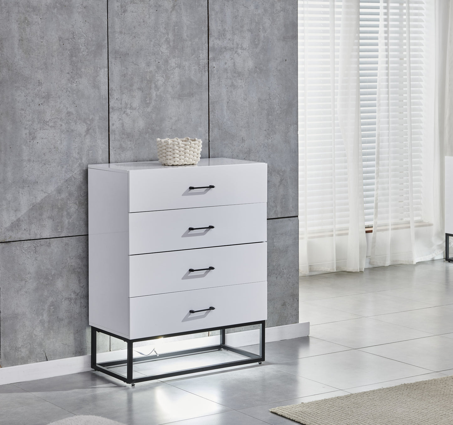 Commode Alya laquée noir – Élégance contemporaine et rangement pratique