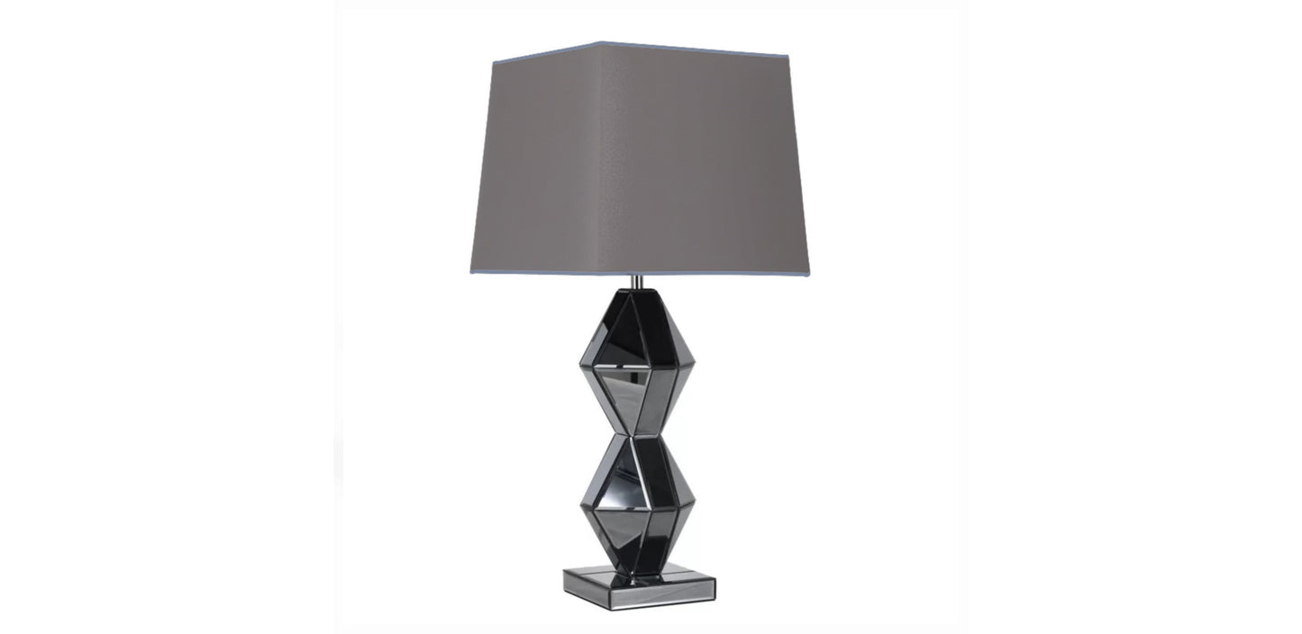 Lampe Brisée avec abat-jour argent 38x38x84 cm – Élégance et modernité