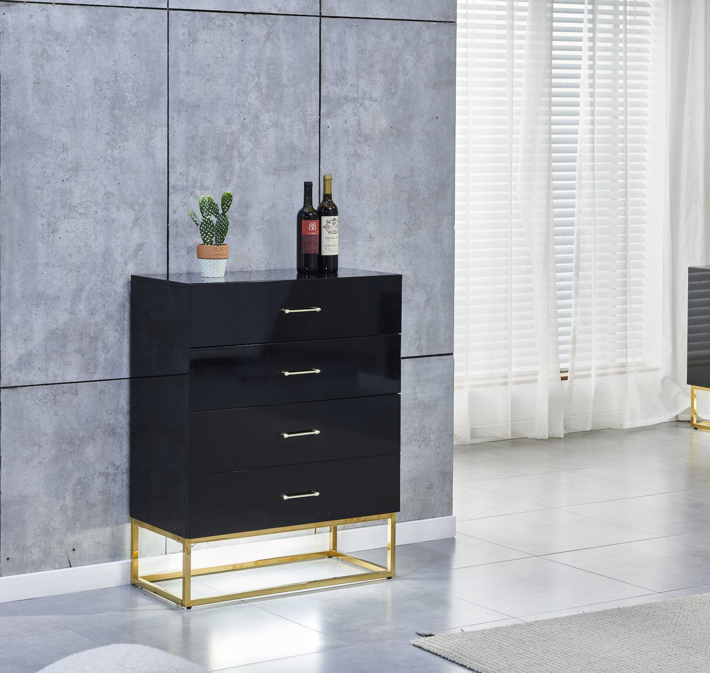 Commode Alya laquée avec finitions dorées – Élégance moderne et raffinement