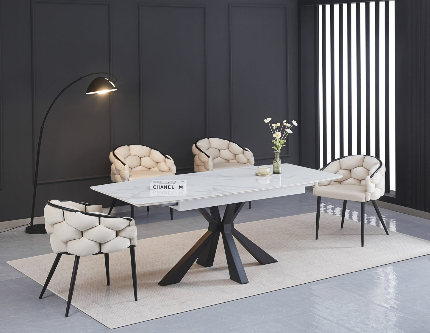 Table extensible Bianca – Pieds métal noir et plateau céramique effet marbre blanc 160/200x90x75 cm