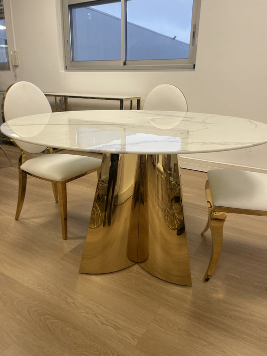 Table repas Capucine – Pieds gold et plateau effet marbre blanc 130x75 cm
