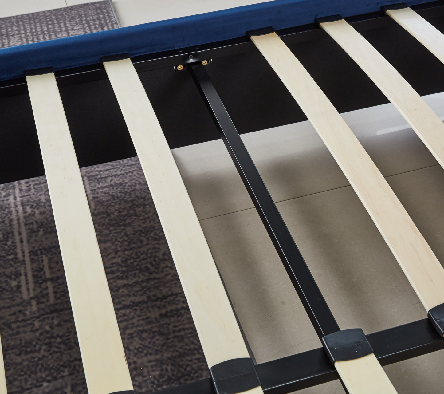 Lit Prestige Capitonné avec Diamants en Velours Bleu 140x190 cm