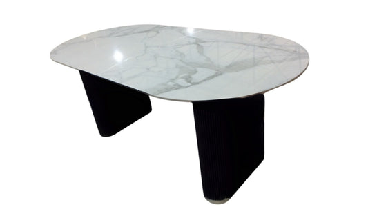 Table à manger Selena – Pieds métal noir et plateau en céramique effet marbre blanc 180x90 cm