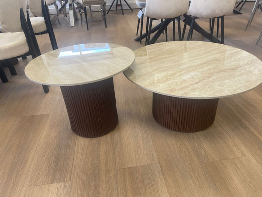 Table Basse Mina – Plateau en Céramique Effet Travertin Brillant